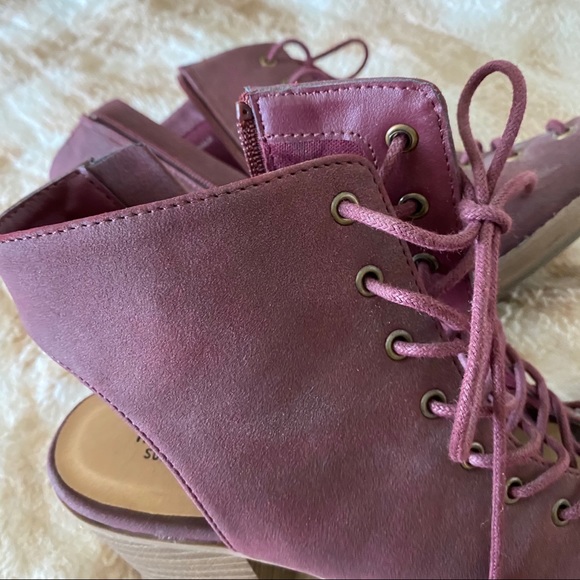 Tie up Booties - Picture 5 of 6